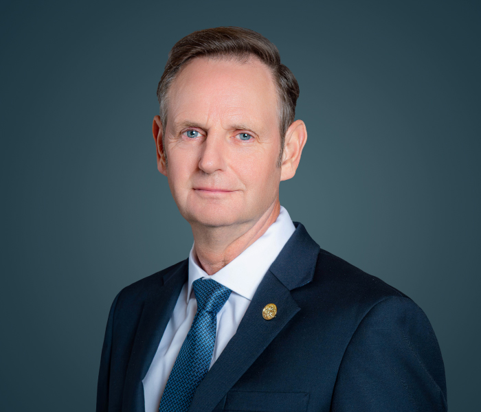 Mr. Richard Mark Leech 